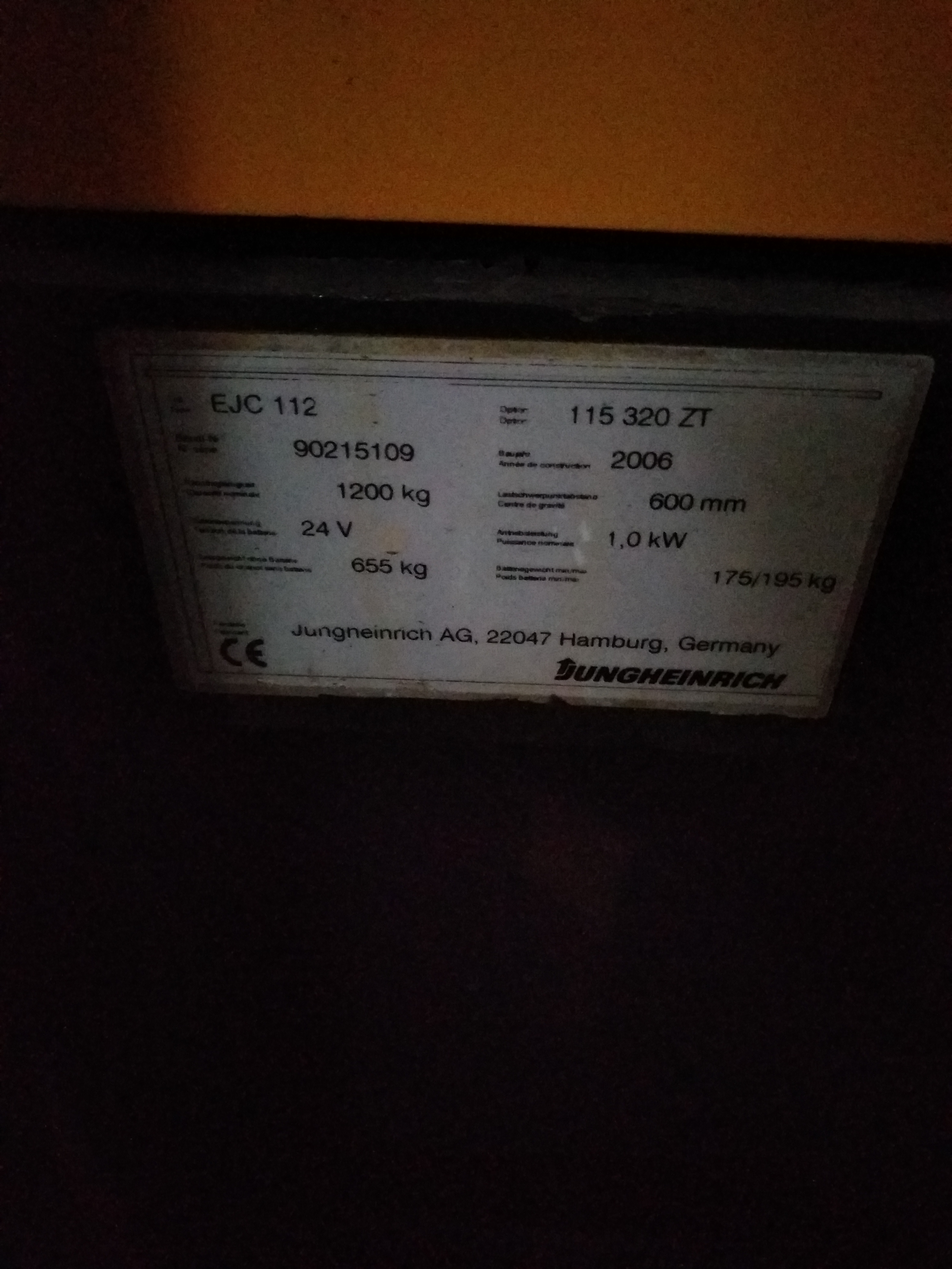 四川電動(dòng)叉車租賃公司