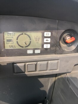 山東諸城電動叉車租賃紅黃租賃24小時服務(wù)