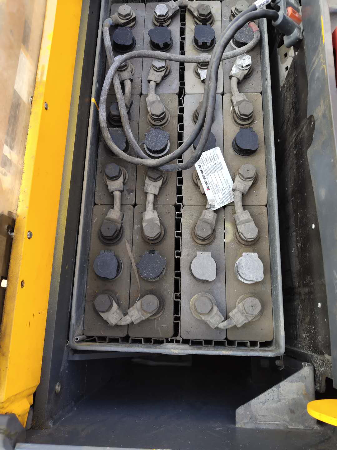 湖南張家界電動(dòng)叉車(chē)租賃上海則軼實(shí)業(yè)有限公司