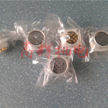 多治见同轴连接器R01-02R9-8F水型连接器图片