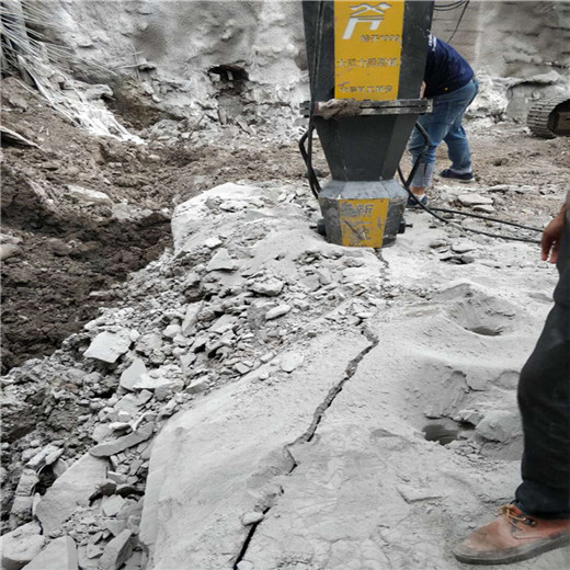 荒料岩石破碎静态爆破开挖石方机械天津滨海新区出租租赁