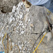 银灰石开采分裂液压劈裂棒陕西商洛一吨开采成本