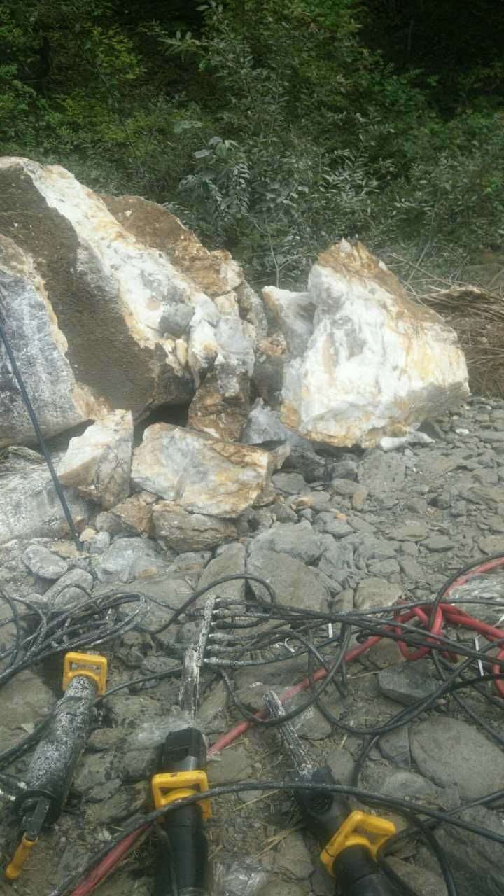 地下商场挖石头用液压劈裂棒湖北铁山区二手供应
