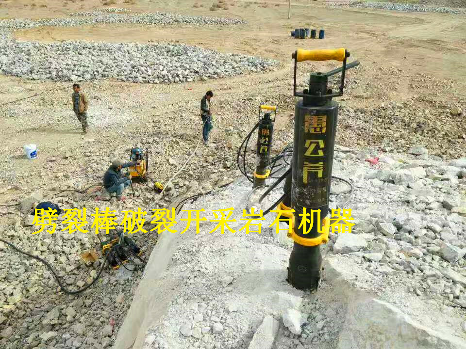 采石场提高产量液压采石头机器江西南昌价格行情