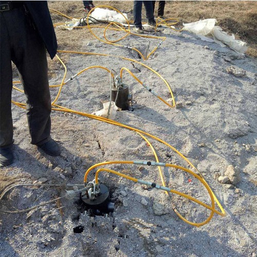 陽江陽西基坑挖石方破石頭機器一個班產量開石機