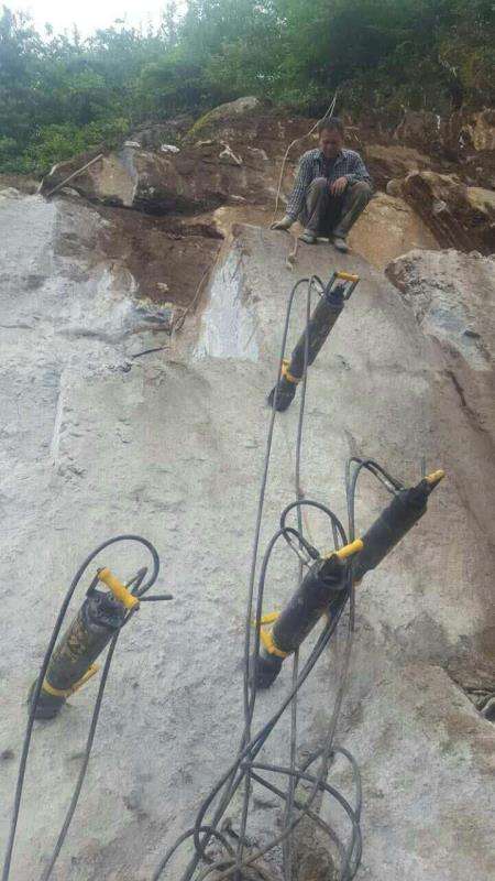 張家口張北人造石毛料開采機(jī)器制造廠家開石機(jī)