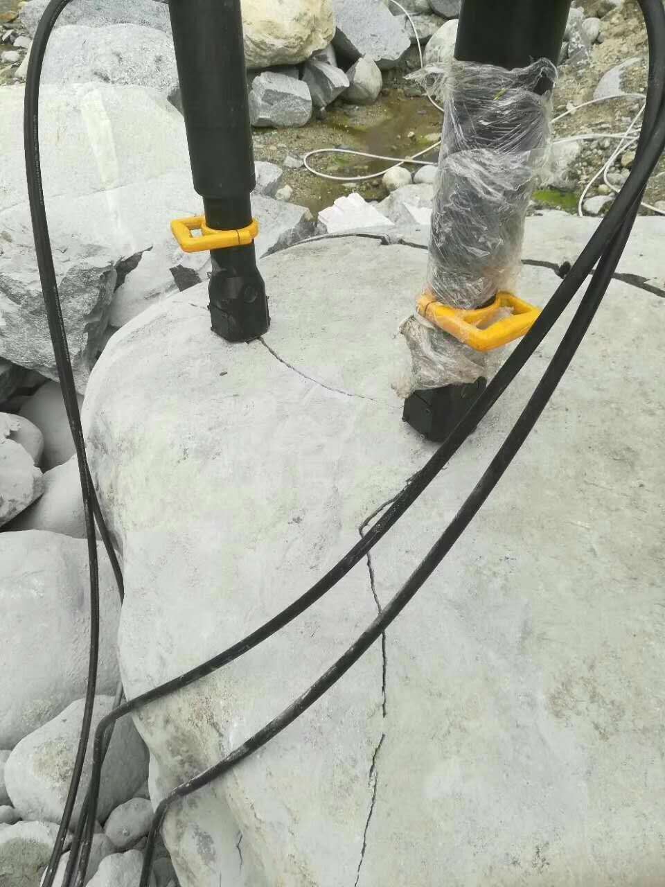 株洲炎陵基坑清理巖石液壓撐石機(jī)廠家供應(yīng)分裂機(jī)