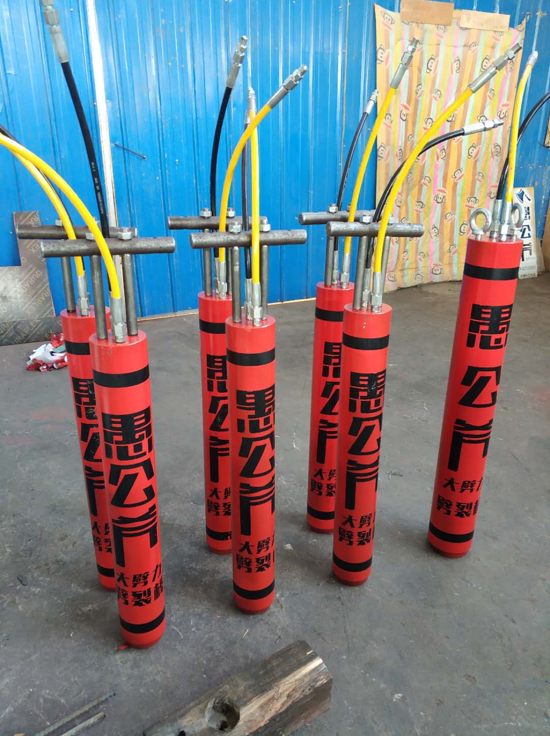 安徽宿州大型破石頭機(jī)器采石機(jī)一天產(chǎn)量開山機(jī)