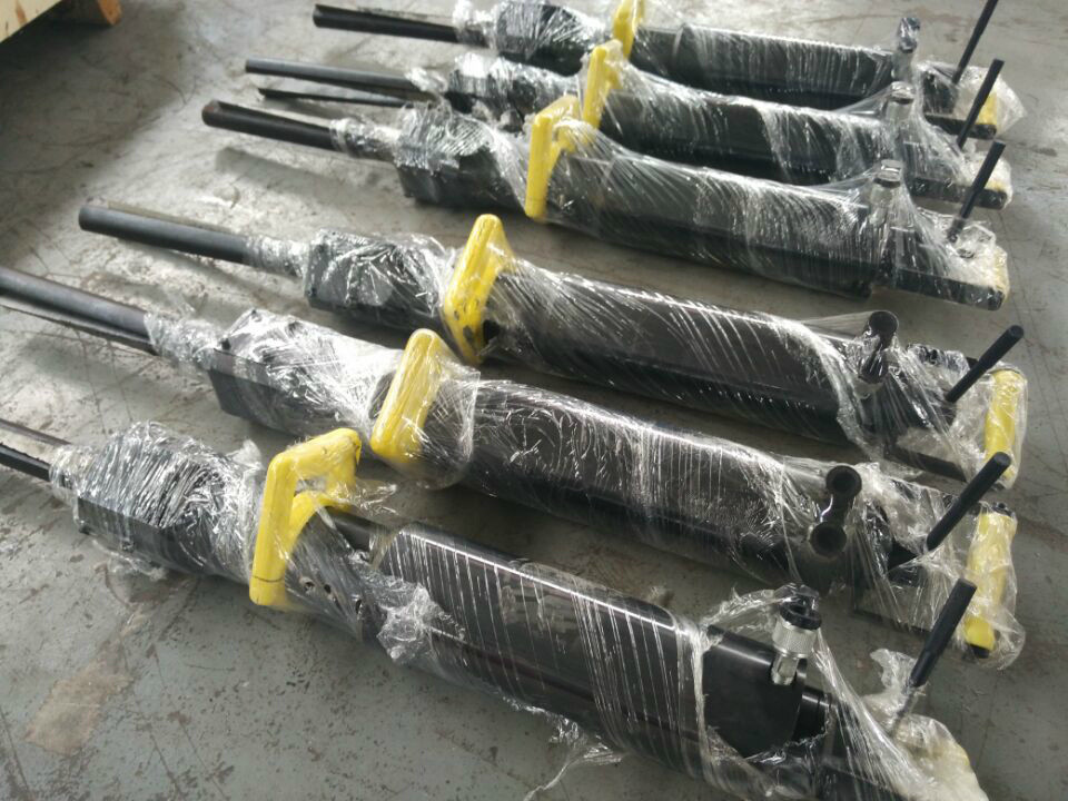 新疆克孜勒蘇柯爾克孜巖石開采利器劈裂棒哪家買破石機