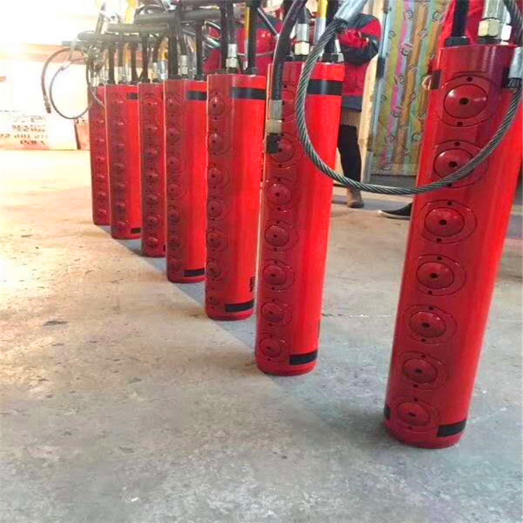 南充高坪區(qū)挖涵洞劈石頭鋼筋劈裂棒價位石頭基礎坑