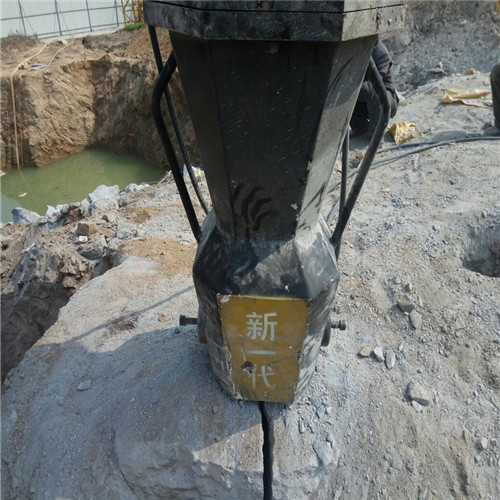 酒泉金塔露天礦山開(kāi)采石頭用什么機(jī)器出租