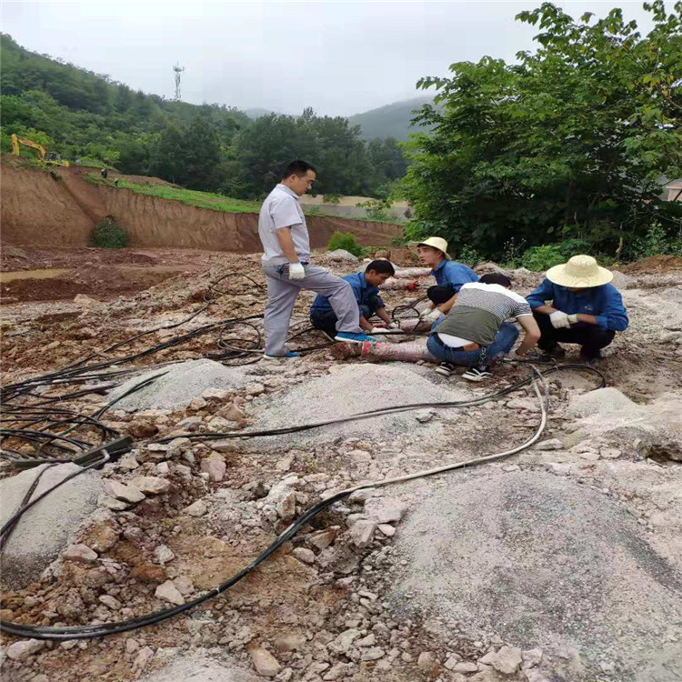潛江泰豐街道柱塞式巖石碎石棒廠家在哪里圖片