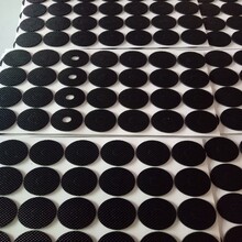 专业生产浙江黑色硅胶垫，橡塑硅胶片，磨砂硅胶脚垫