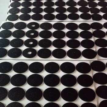 生产浙江黑色硅胶垫，橡塑硅胶片，磨砂硅胶脚垫