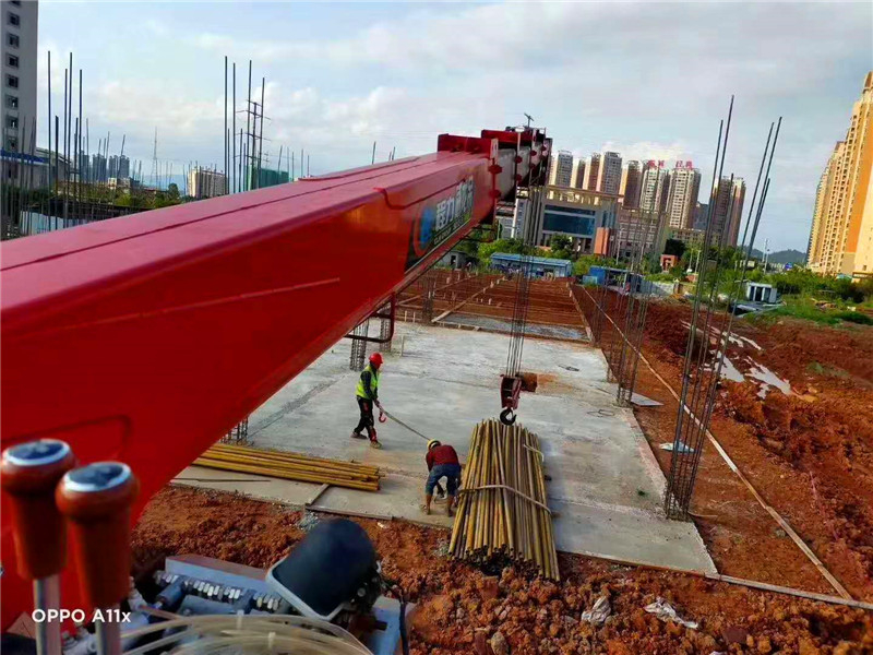 青海海东随车吊制造厂家