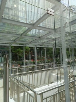 东莞深圳广州幕墙玻璃自爆更换改造高盛玻璃幕墙