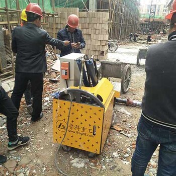 小型混凝土输送泵厂家鲁科国庆在线，持续助力工地施工