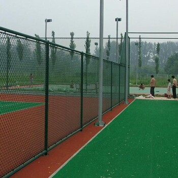 珠海体育场围栏网篮球场围网足球场围栏防护栏围栏工地围栏网机场围栏网