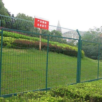 現(xiàn)貨山林圍欄網(wǎng)果園防護(hù)網(wǎng)