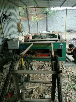 木工机械旋切机全自动杨木桉木剥皮机全国现货销售木材旋切机