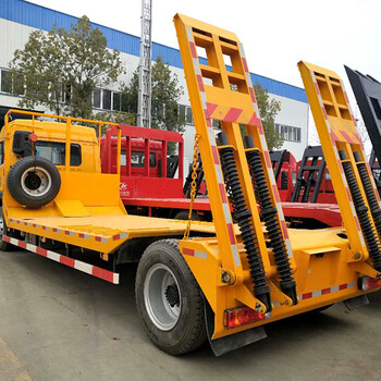 东风国六挖机平板拖车质量可靠,平板运输车