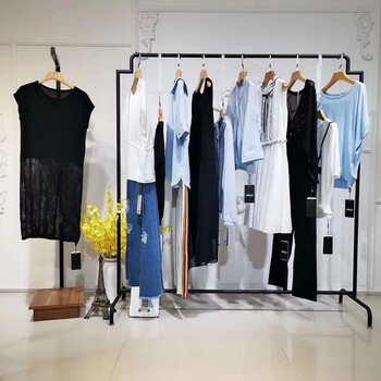 怡紋19夏季新品女裝品牌品牌扣折女裝尾貨批發(fā)