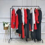 黑白伊人品牌折扣女装加盟女性服装高端品牌香港女装批发市场