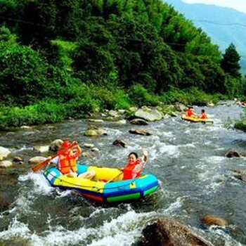 西泉眼风景区观湖山国家森林公园西泉眼漂流一日游