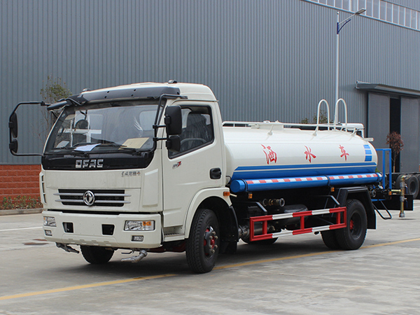 東風(fēng)福瑞卡10方綠化噴灑車噴灑車價格表