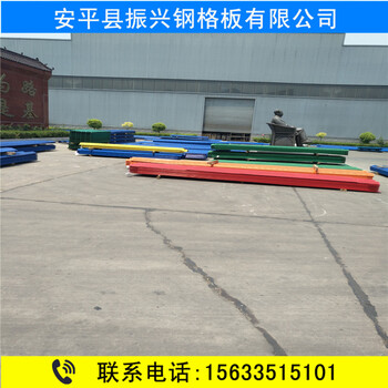 防風(fēng)抑塵網(wǎng)工廠供應(yīng)金屬三峰防風(fēng)抑塵網(wǎng)鍍鋅噴塑擋風(fēng)抑塵墻