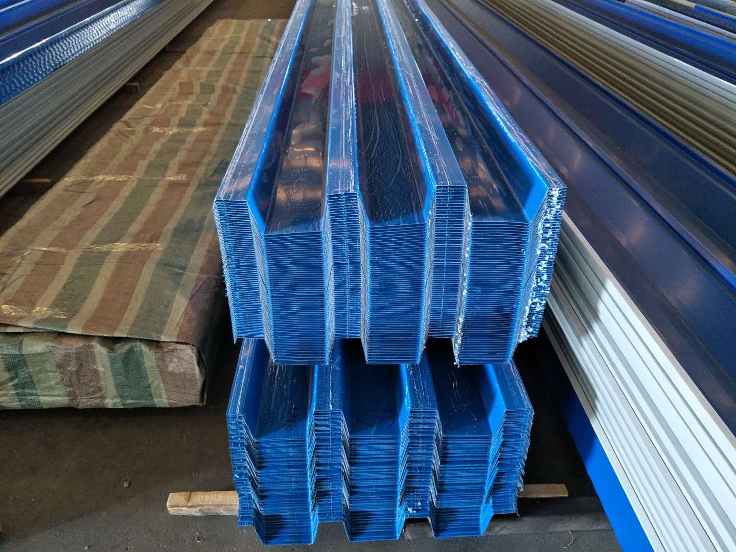 长春YX92-420彩钢板 屋面板 厂家