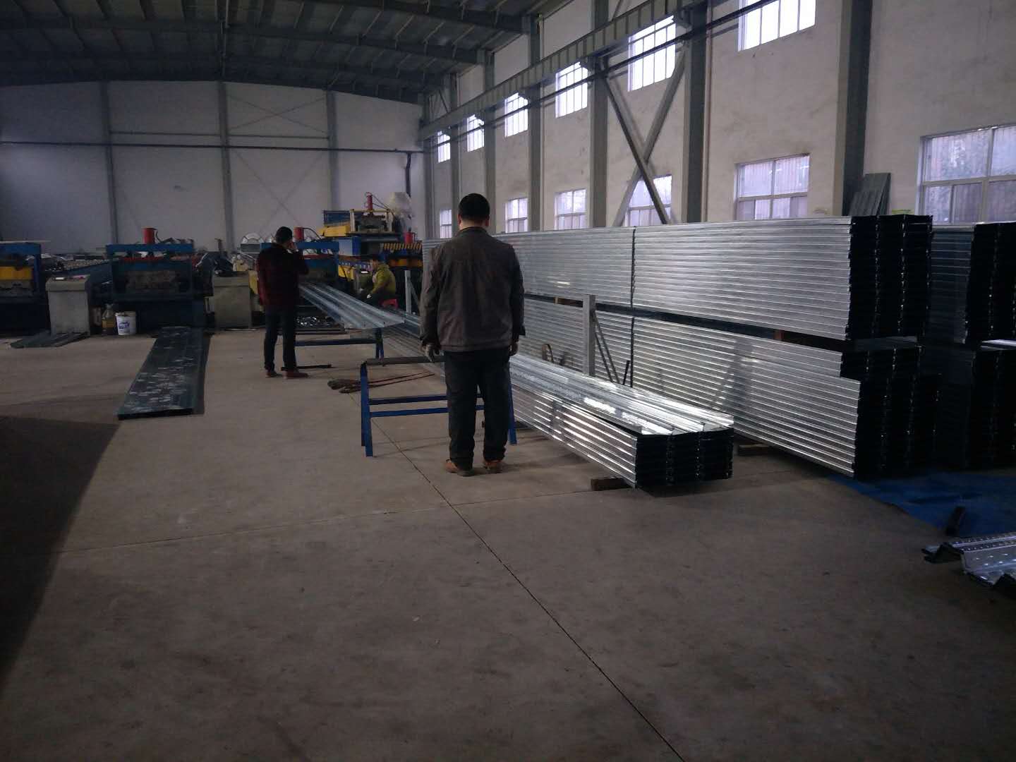 郭楞自治州YXB48-200-600压型钢板厂家 价格