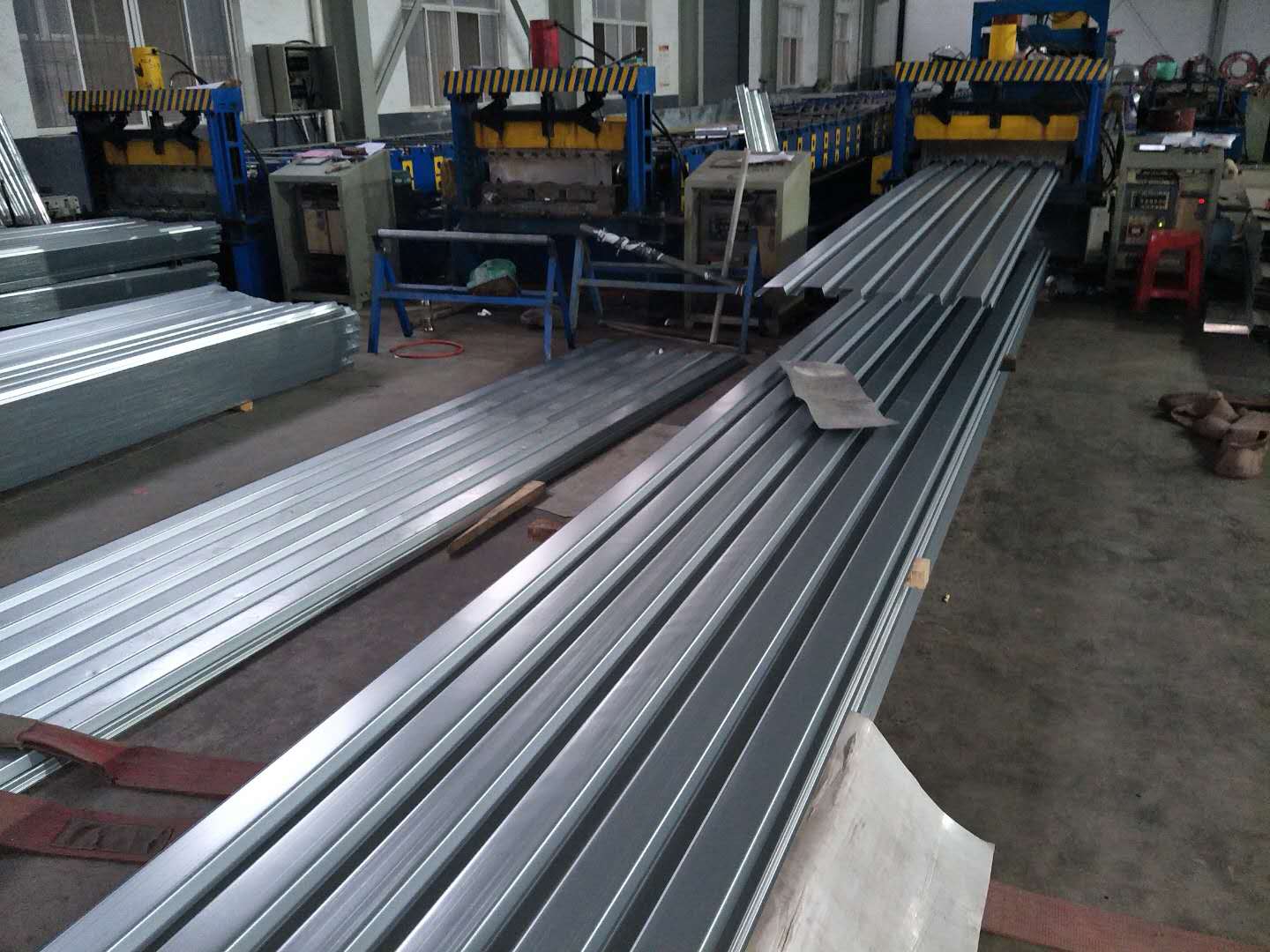 塔城地区YJ66-240-720压型钢板厂家