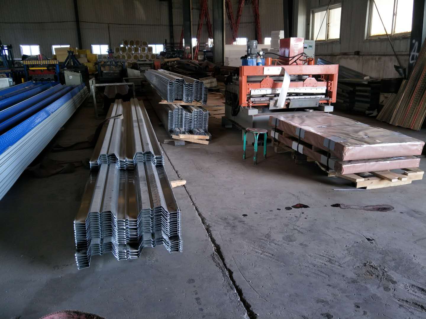 哈密地区YXB65-170-510压型钢板厂家 