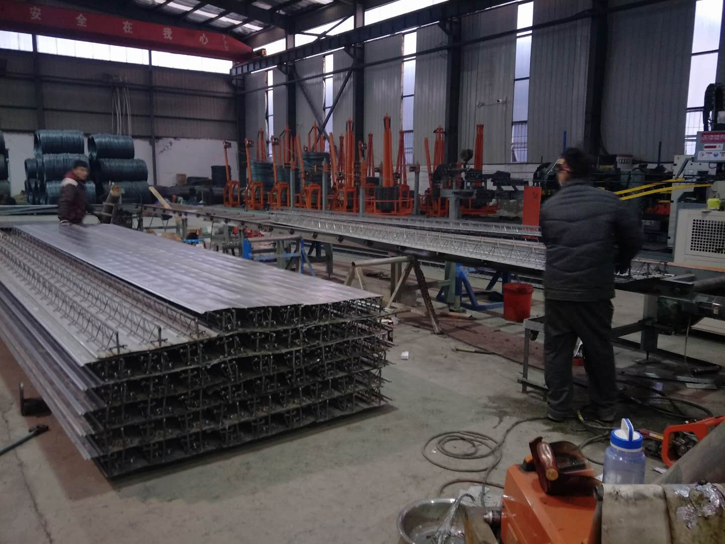 榆林YX75-230-690压型钢板厂家