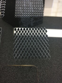0.18mm-3mm厚的超薄鈉鈣玻璃片