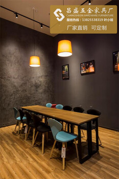 新颖个性全实木餐桌主题餐厅家具餐桌材质价格实惠