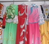 天津处理出售便宜演出服舞蹈服各类表演服古装学生装
