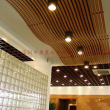 东芝2030UV平板打印机木塑竹木纤维集成墙板数码喷绘机