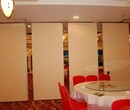 赤峰市酒店安装移动隔墙会议活动隔断上门安装图片