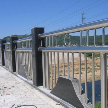 桥梁景观护栏组合式安全防撞防护栏杆灯光护栏