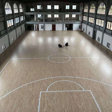 郑州篮球馆木地板/枫木地板安装首选胜枫木地板公司