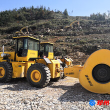 新乡市30kj冲击压路机郑州中航冲击压路机出租市场报价图片