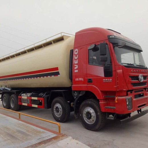 供应红岩8×4粉粒物料运输车安全可靠,干混砂浆运输车