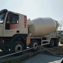 红岩商砼运输车,智能杰狮8×4轻量化12方搅拌车价格实惠图片