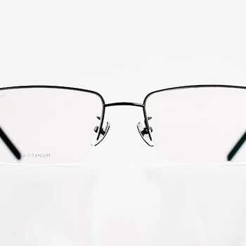东莞绿森林舒适钛金属超轻眼镜架，加工商务白领光学眼镜架玉山眼镜