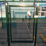 安平铄凯供应带框架的围栏网，运动场所围栏网，自产自销图片2