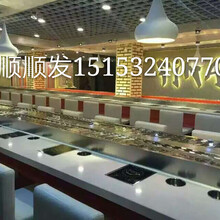 旋转火锅设备多少钱青岛顺顺发厂家定制加工按米收费上门安装服务包技术