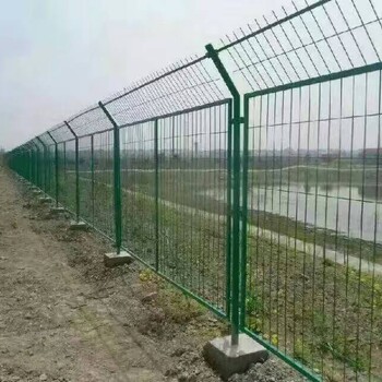铁路高速公路护栏网框架小区车间工地护栏网厂区边框护栏网