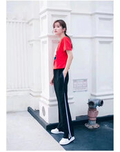 一线品牌过季下架女装货源批发图片